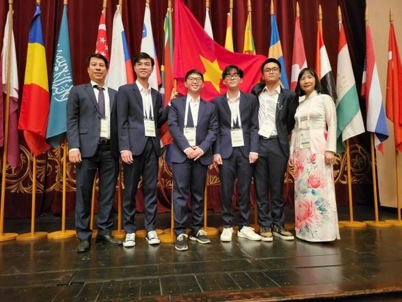 Việt Nam giành 4 huy chương tại Olympic Sinh học quốc tế năm 2022