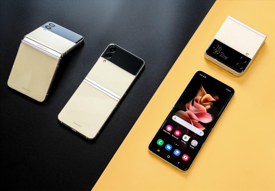 Samsung cán mốc 10 triệu máy điện thoại màn hình gập tiêu thụ trên toàn cầu
