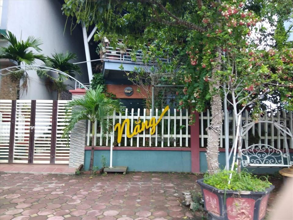 Quán cà phê Nắng, nơi ông Hà Văn Thành nhận số tiền 50 triệu đồng. Ảnh: LN.