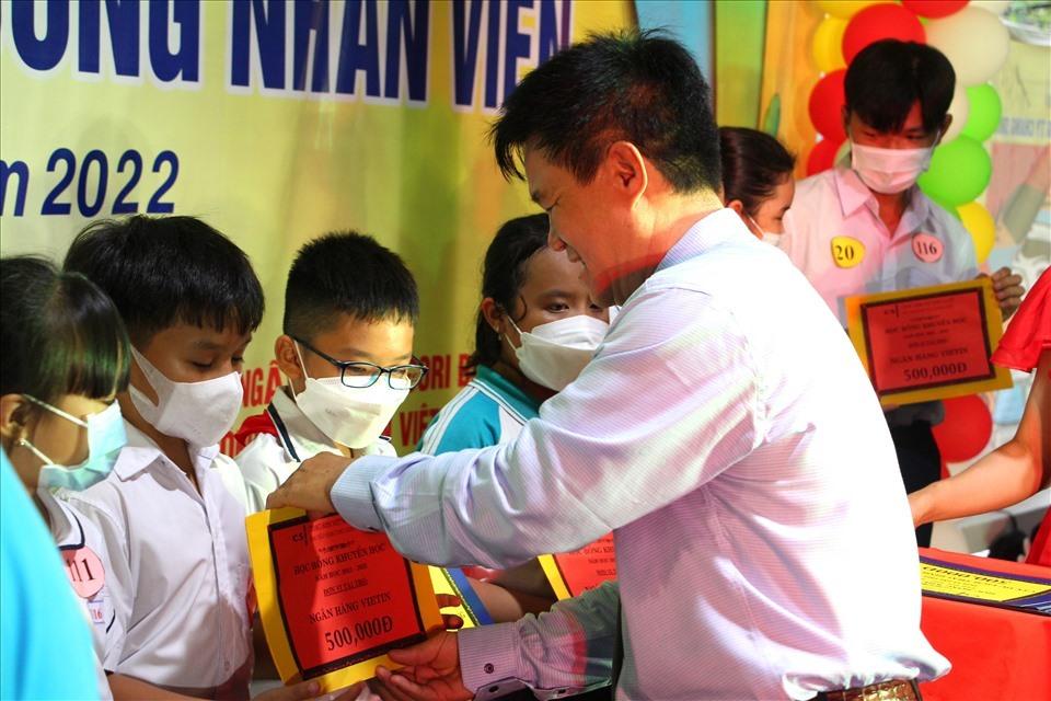 Nỗi lo của công nhân trước thềm năm học mới