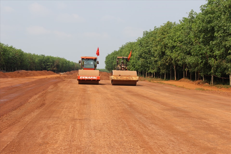 Dự án đường cao tốc Biên Hòa - Vũng Tàu cần hơn 4,4 triệu m3 đất đắp