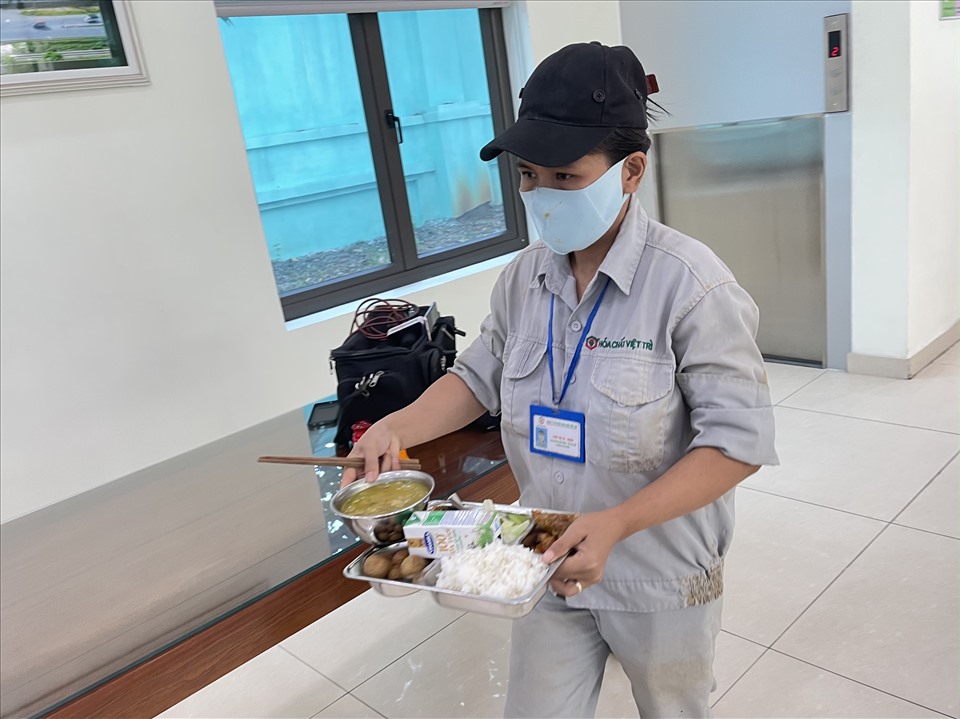 Vận động doanh nghiệp điều chỉnh suất ăn ca theo thời giá