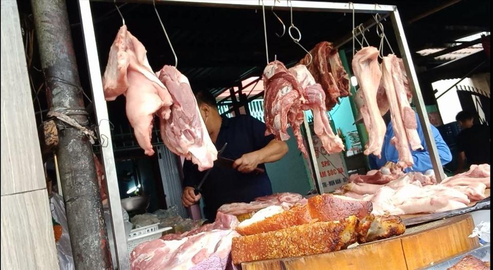 Vụ đường dây cung cấp thịt heo bẩn: Kỷ luật 13 cán bộ thú y