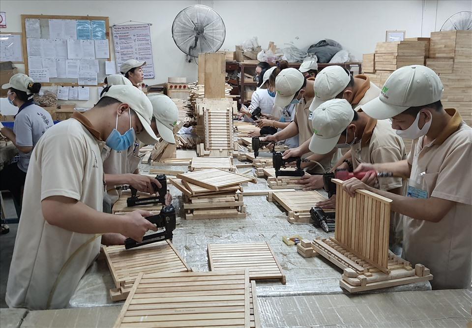 Doanh nghiệp báo cáo kế hoạch thưởng Tết trước ngày 25.12