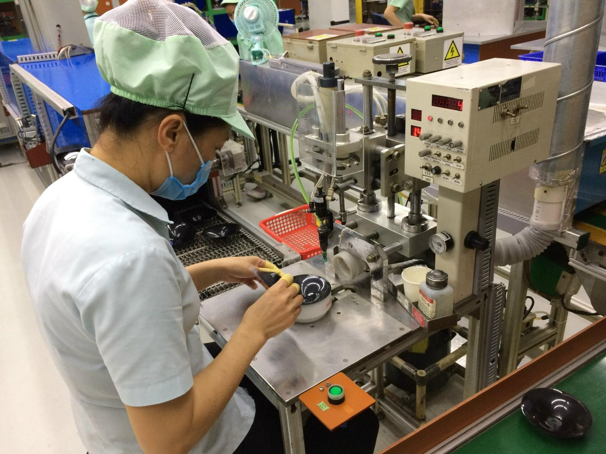 Công nhân lo nếu giá điện tăng