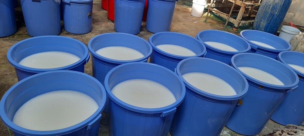 Phát hiện 5 kho chứa và xưởng sản xuất dầu gội giả tại TP. Hồ Chí Minh - Ảnh 1