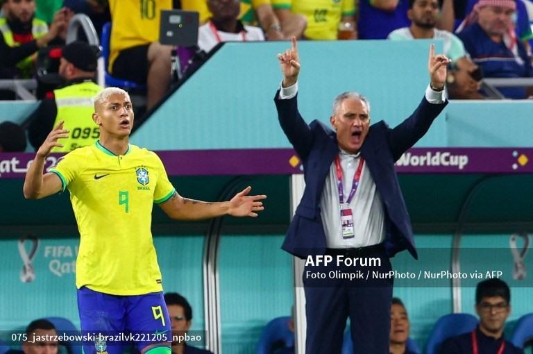 Tite quyết định đặt niềm tin vào Richarlison.  Ảnh: AFP