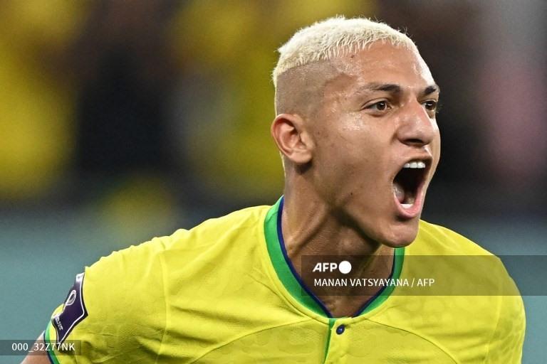 Richarlison khẳng định vị trí ở tuyển Brazil như thế nào?