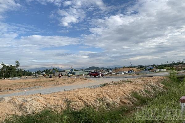 Giá vật liệu xây dựng tăng cao khiến nhiều dự án