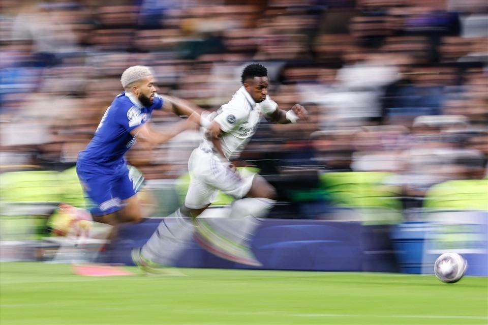 Mùa giải của Chelsea trên bờ vực sụp đổ sau trận thua Real