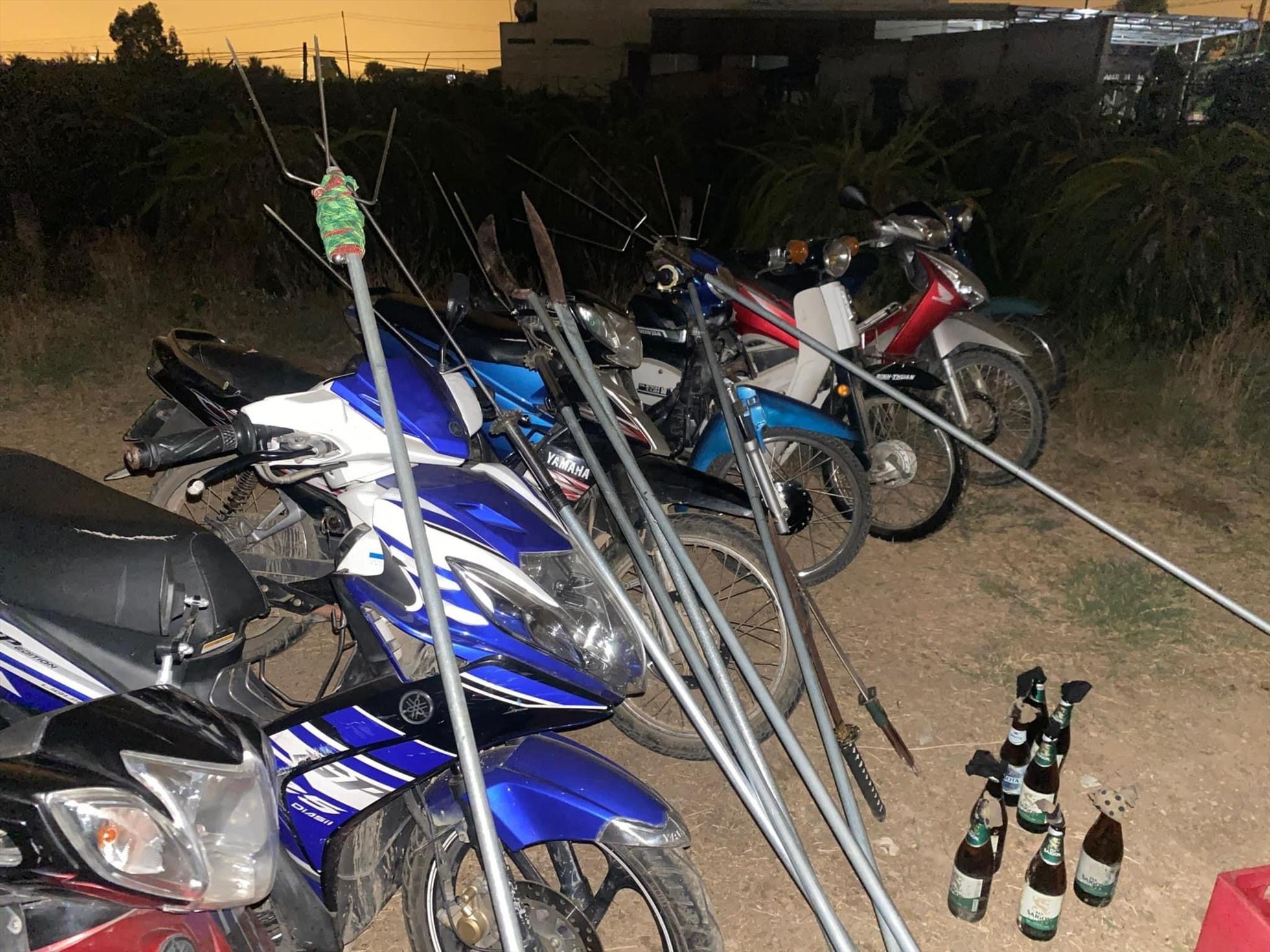Tang vật thu giữ tại hiện trường. Ảnh: Phạm Duy