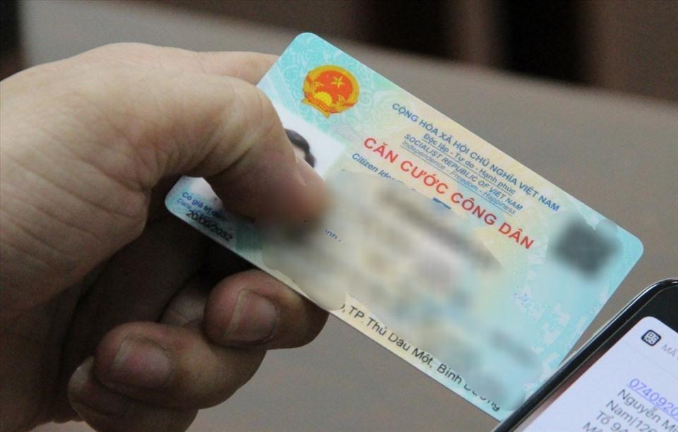 Chờ hướng dẫn để thí điểm bằng lái xe tích hợp tài khoản định danh điện tử