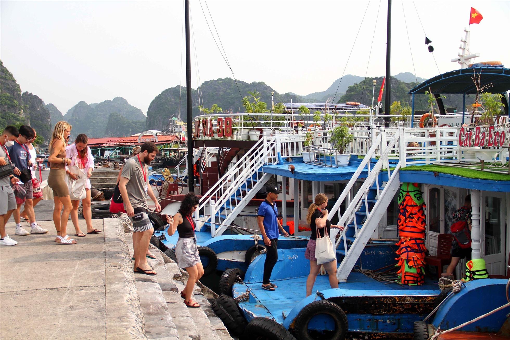 Nhiều khách sạn, tàu du lịch ở Hải Phòng kín phòng trong dịp nghỉ lễ
