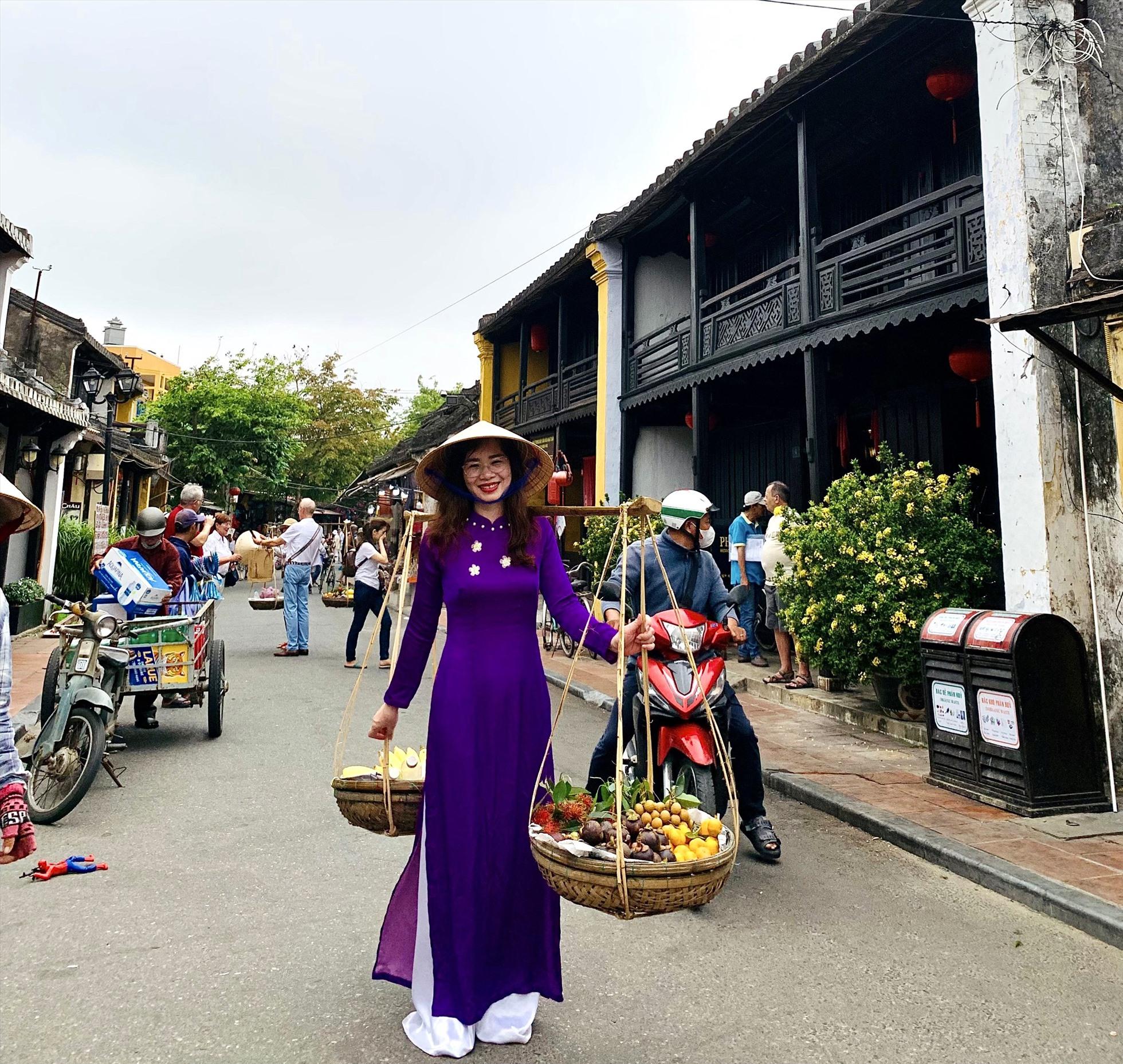 Chị Yến đã lên kế hoạch gặp gỡ bạn bè thay vì đi du lịch như mọi năm. Ảnh: Nhân vật cung cấp.