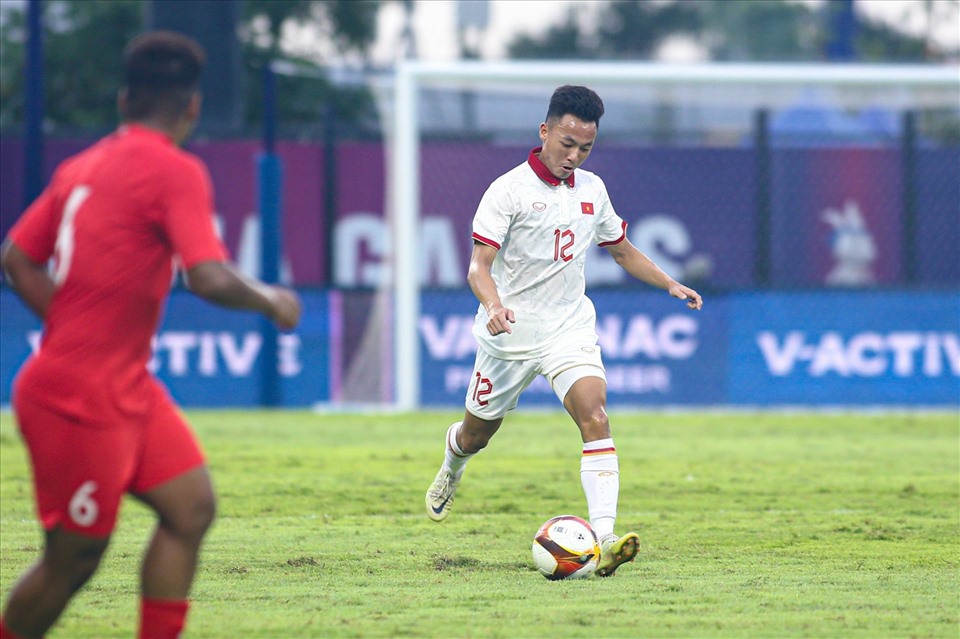 U22 Việt Nam có sự tiến bộ sau trận thắng U22 Singapore. Ảnh: Thanh Vũ