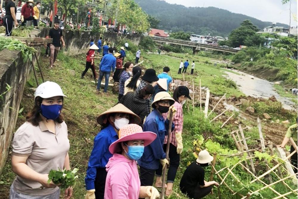 Vận động đoàn viên, người lao động đi bộ 10.000 bước mỗi ngày