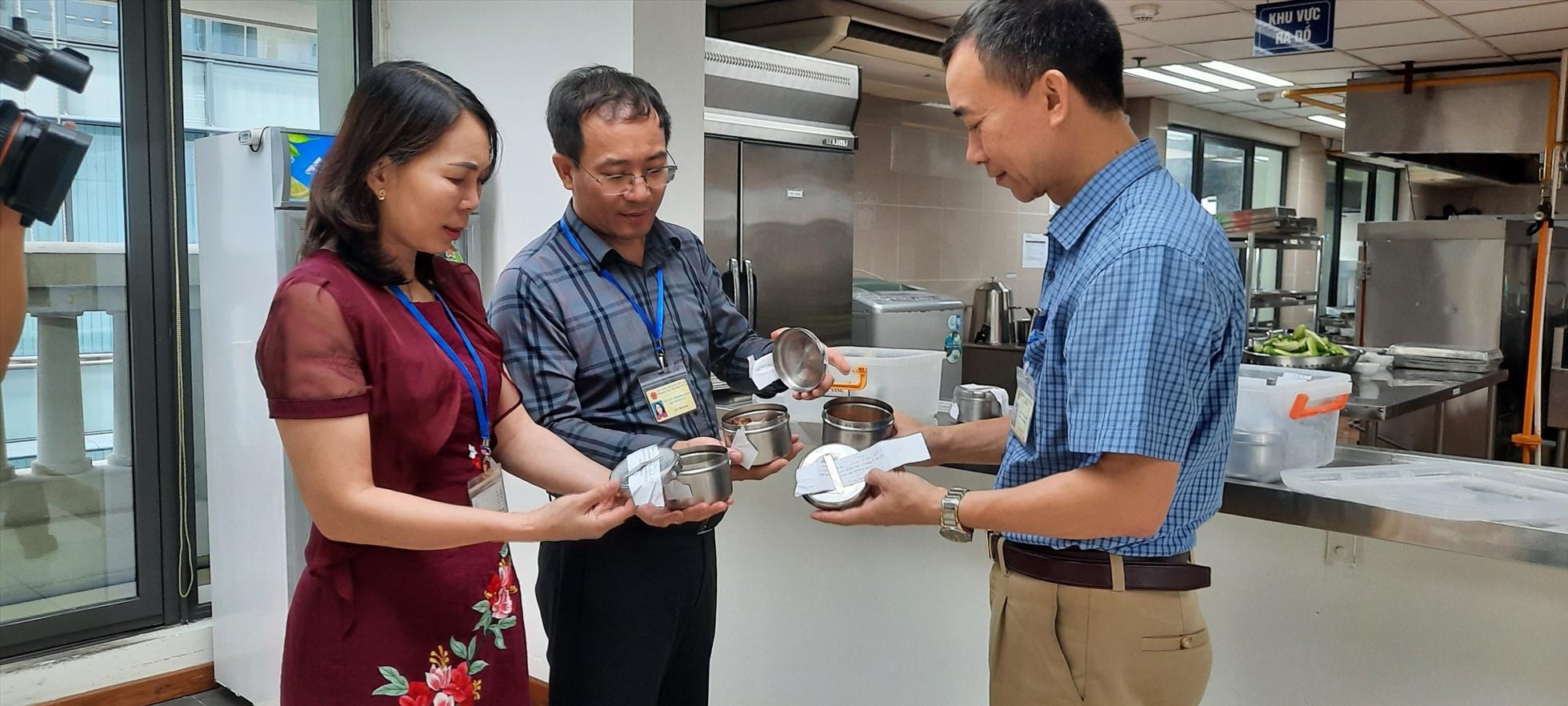 Tăng cường hoạt động vì người lao động ở cơ sở