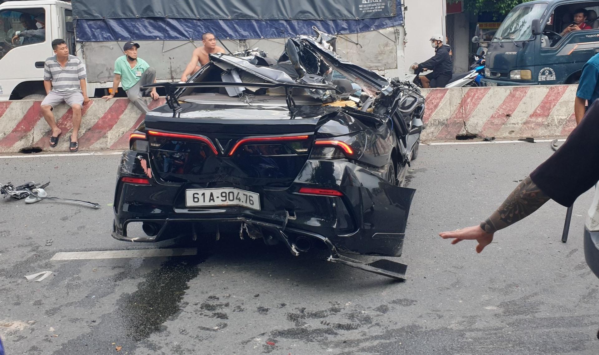 Xe ô tô gây ra vụ tai nạn. Ảnh: Đình Trọng