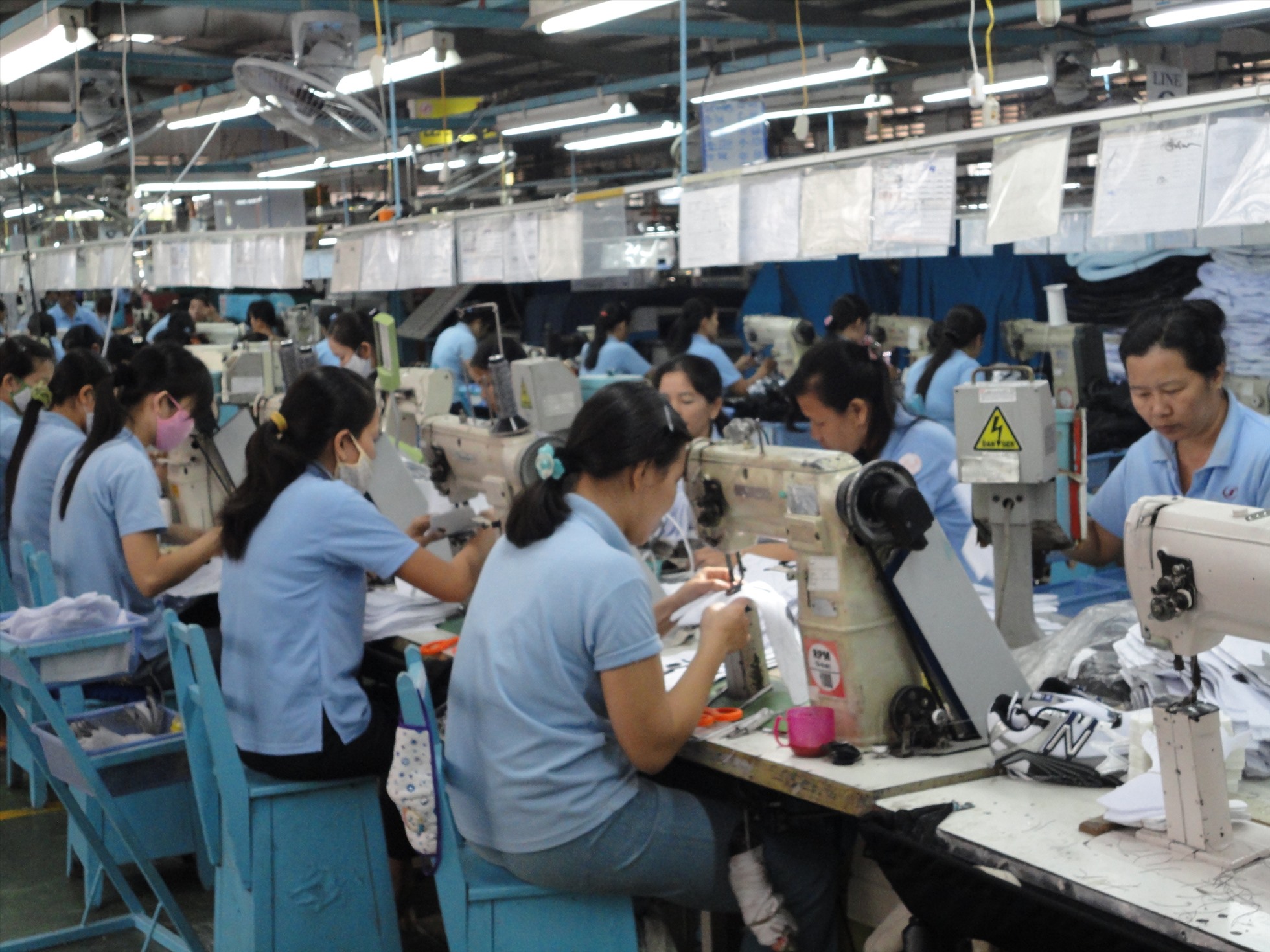 Khi nào doanh nghiệp được khấu trừ tiền lương của người lao động?