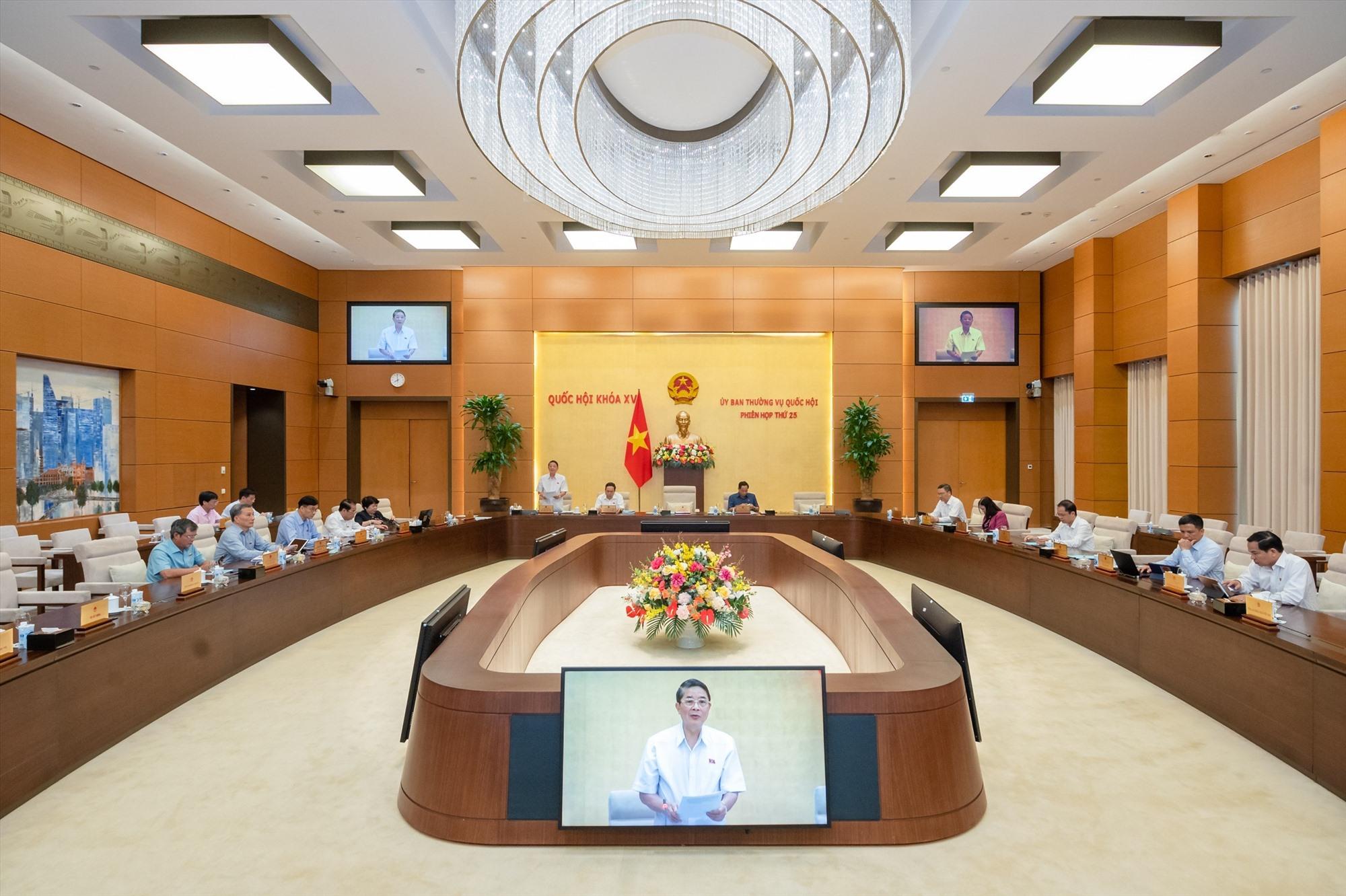 Giá khởi điểm đấu giá số thuê bao di động mặt đất được tính thế nào?
