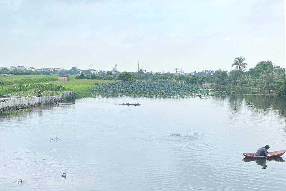 Dẫn cháu ra sông tập bơi, chú đuối nước tử vong, cháu mất tích ở Hải Dương