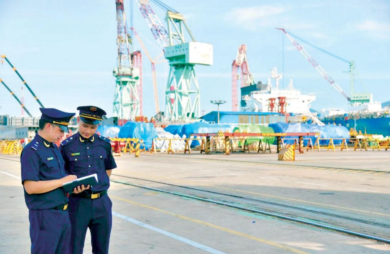 Ngành Hải quan đẩy mạnh cải cách hành chính, chuyển đổi số, tạo thuận lợi thương mại và logistics phát triển. Ảnh: internet