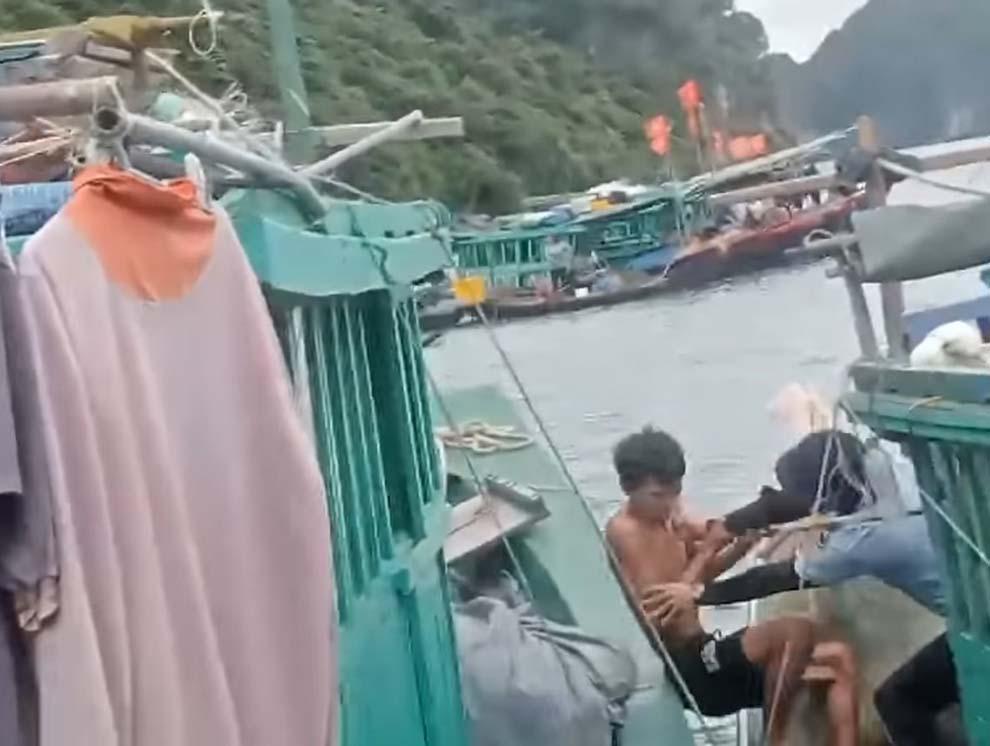 Xôn xao vụ việc ngư dân bị cán bộ Ban Quản lý vịnh Hạ Long hành hung