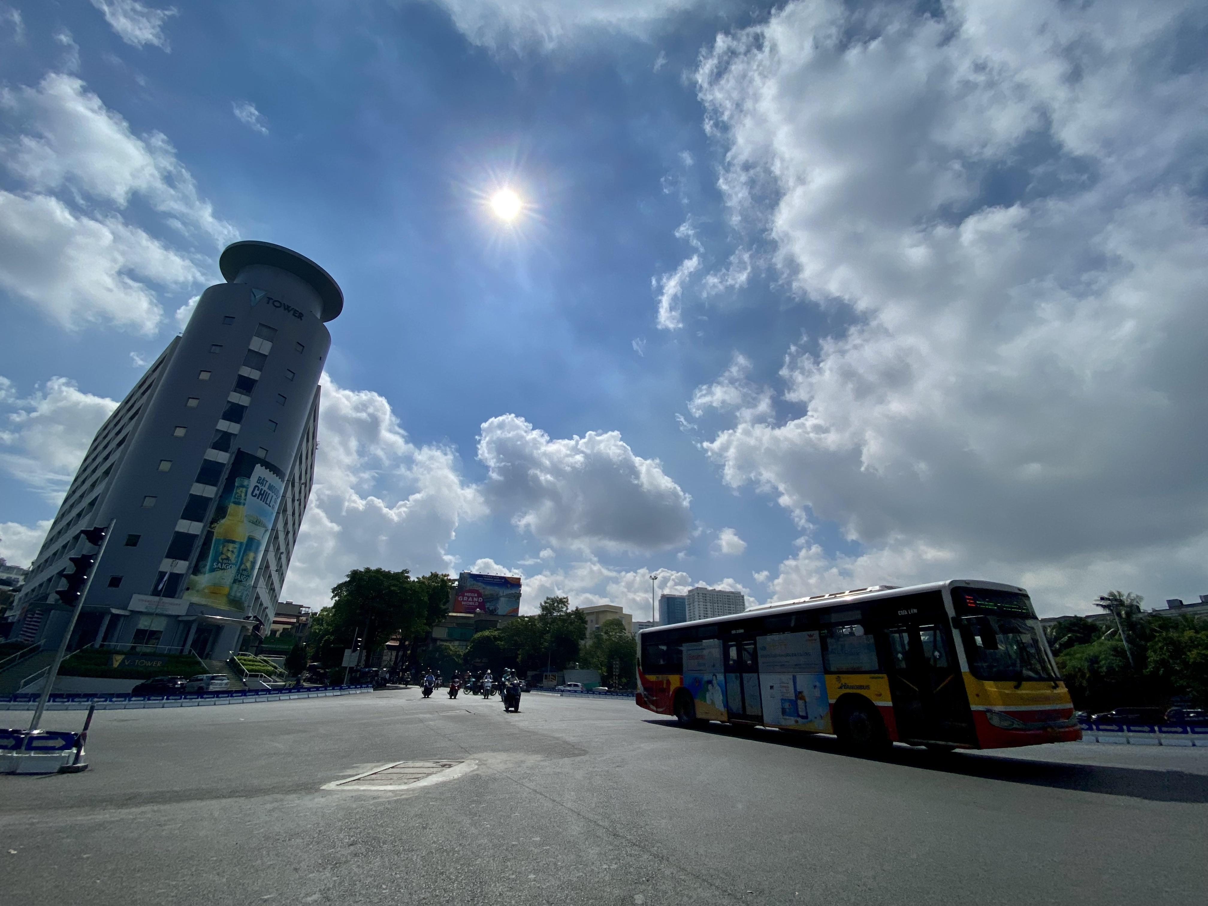 Vành đai 1 là tuyến đường quan trọng để giảm ùn tắc. Ảnh: Vĩnh Hoàng