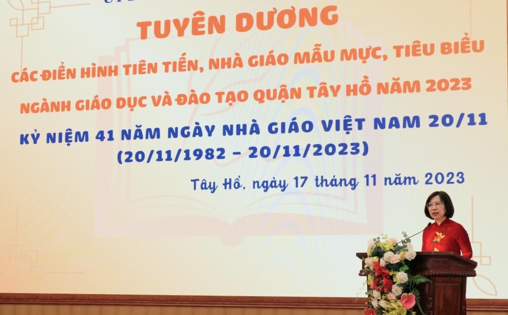 Tuyên dương nhà giáo quận Tây Hồ