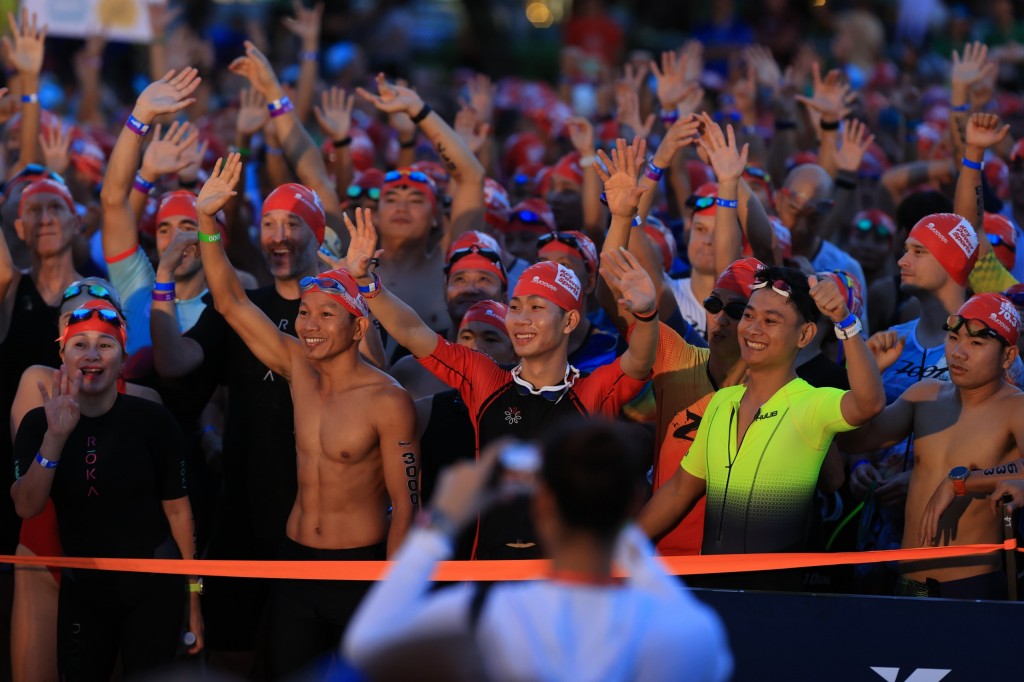 BIM Group IRONMAN 70.3 Phú Quốc 2023 quy tụ nhiều VĐV chuyên nghiệp trong và ngoài nước. Nhiều tuyển thủ quốc gia ba môn phối hợp đến từ các nước trong khu vực cũng đã thử sức với đường đua tại Phú Quốc. Ảnh: BIM Group IRONMAN 70.3 Phú Quốc. BIM Group IRONMAN 70.3 Phú Quốc 2023 quy tụ nhiều VĐV chuyên nghiệp trong và ngoài nước. Nhiều tuyển thủ quốc gia ba môn phối hợp đến từ các nước trong khu vực cũng đã thử sức với đường đua tại Phú Quốc. Ảnh: BIM Group IRONMAN 70.3 Phú Quốc.