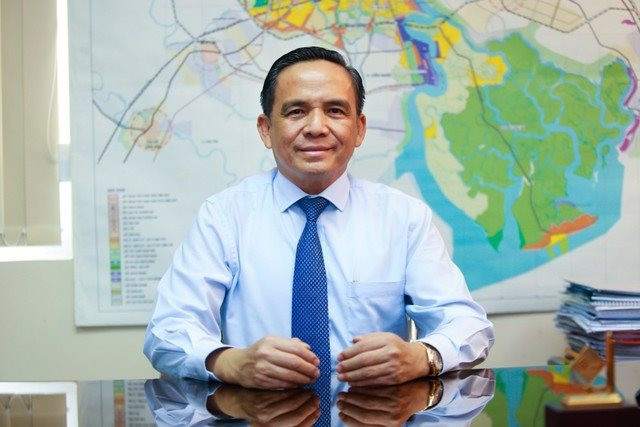 ong-le-hoang-chau.jpg