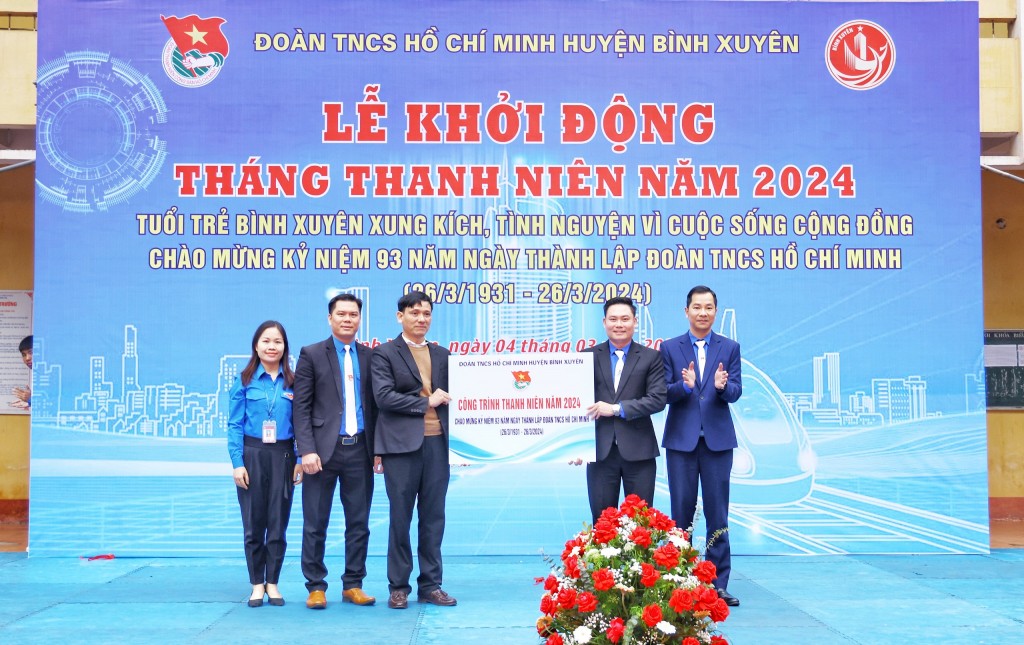 Tuổi trẻ Bình Xuyên sôi nổi hưởng ứng Tháng Thanh niên