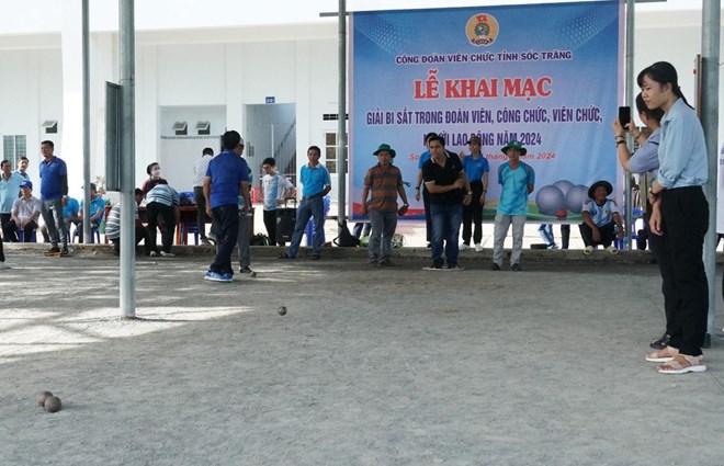 Sôi nổi giải bi sắt trong đoàn viên Công đoàn Viên chức Sóc Trăng