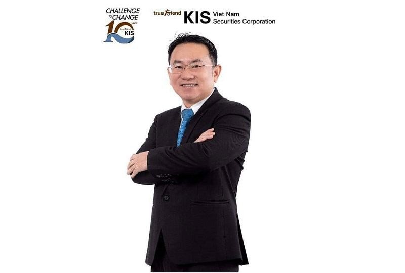 Ông Trương Hiền Phương - Công ty chứng khoán KIS Việt Nam. Ảnh: NVCC