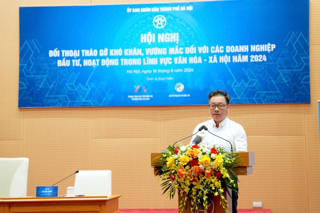 Đẩy mạnh phân cấp quản lý và đầu tư xây dựng trường học