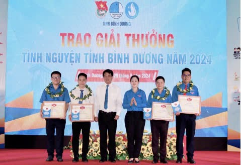 Bình Dương tổng kết Chiến dịch Thanh niên tình nguyện Hè năm 2024