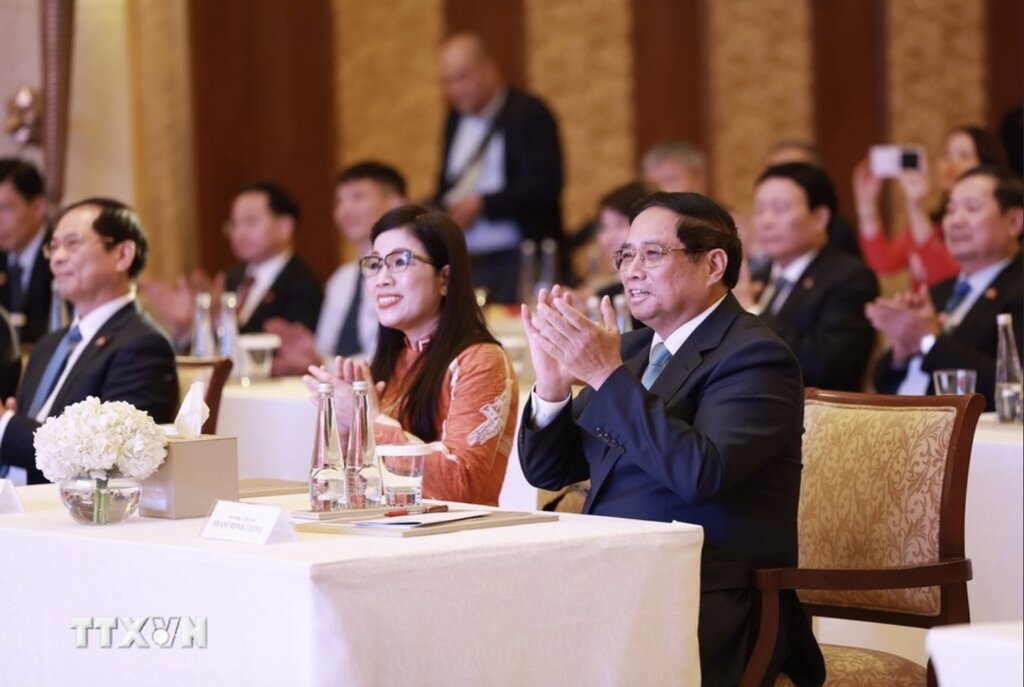 Thủ tướng Chính phủ Phạm Minh Chính bày tỏ xúc động chứng kiến cộng đồng người Việt Nam tại UAE lớn mạnh. Ảnh: TTXVN