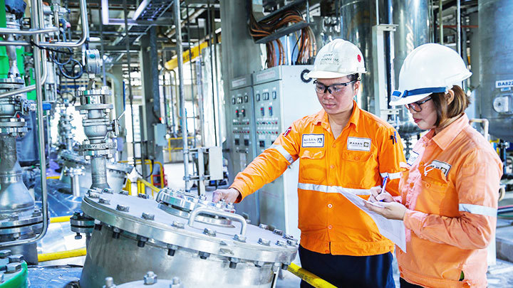 Các đơn vị theo chức năng, nhiệm vụ được giao tiếp tục rà soát, nghiên cứu hoàn thiện các cơ chế, chính sách về giám sát tài chính và tiêu chí đánh giá hiệu quả hoạt động doanh nghiệp nhà nước.