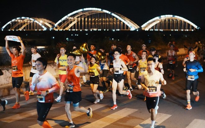 Các giải chạy marathon - bài toán nguồn thu và tổ chức của Hà Nội