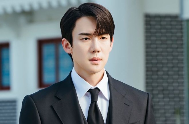 Yoo Yeon Seok “Khi điện thoại đổ chuông” tiếp nối Kim Soo Hyun