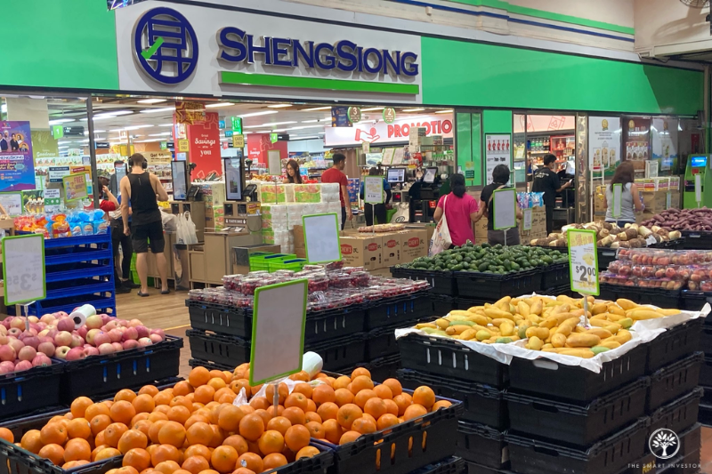 Hàng hóa, thực phẩm bày bán tại một cửa hàng của Sheng Siong - một trong những chuỗi siêu thị lớn nhất tại Singapore. Ảnh: The Smart Investor