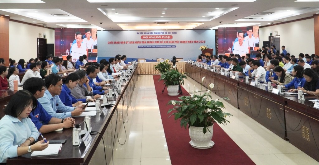 Quang cảnh buổi đối thoại