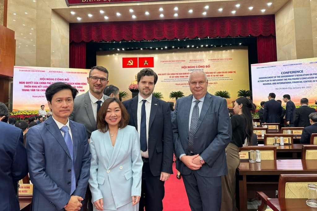 Đại diện Ban lãnh đạo GBA tại Hội nghị Công bố Nghị quyết của Chính phủ xây dựng Trung tâm Tài chính khu vực và quốc tế tại Việt Nam