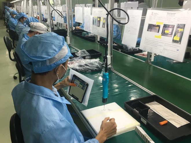 Theo quy định mới của Bộ GDĐT, học sinh đạt 8 điểm Toán, đồng thời đạt tổng điểm ba môn theo tổ hợp từ 24/30 trở lên mới được học vi mạch bán dẫn. Ảnh: Thanh Hải