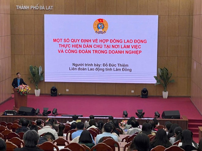Đối thoại, tư vấn pháp luật cho 250 doanh nghiệp ở Đà Lạt