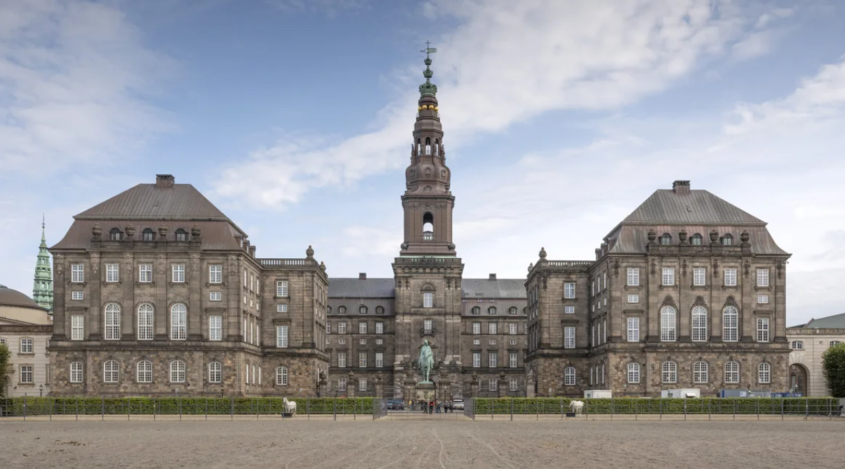 Cung điện Christiansborg, trụ sở của Quốc hội Đan Mạch. Ảnh: Shutterstock