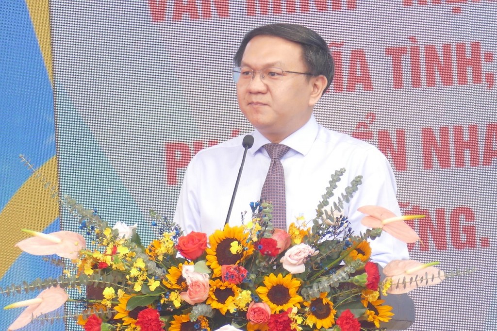 Ông Lâm Đình Thắng, Giám đốc Sở Thông tin và Truyền thông TP Hồ Chí Minh phát biểu Ông Lâm Đình Thắng, Giám đốc Sở Thông tin và Truyền thông TP Hồ Chí Minh phát biểu