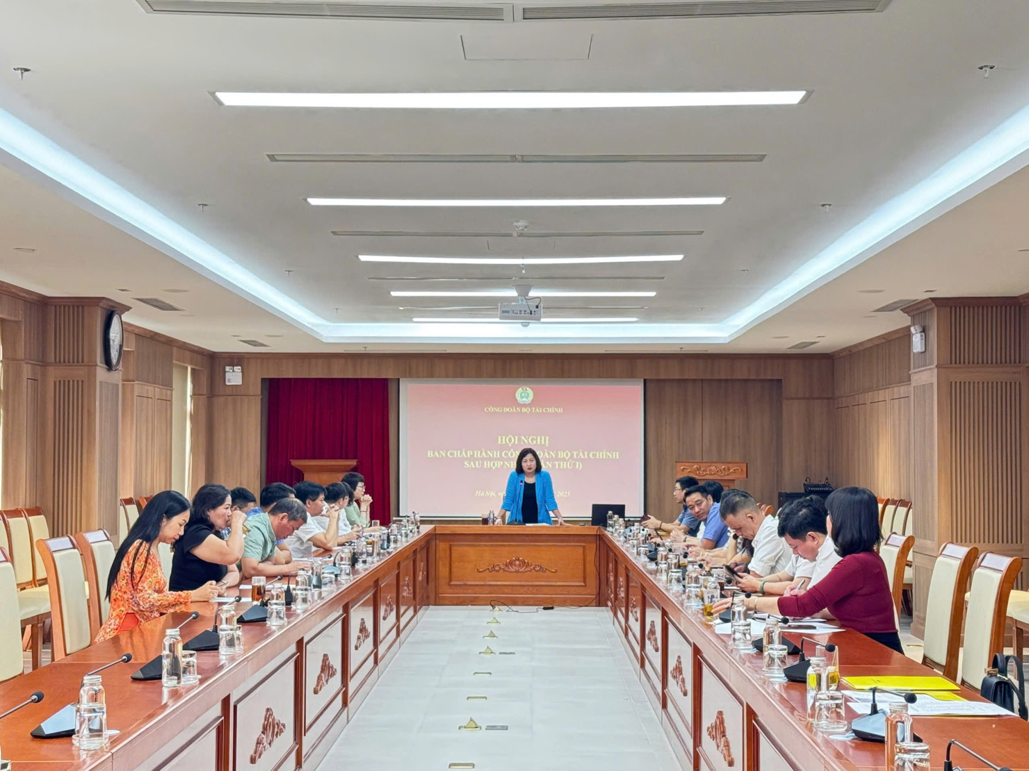 Công đoàn Bộ Tài chính hướng dẫn triển khai công tác tổ chức lại, chuyển giao hoặc kết thúc hoạt động của các công đoàn trực thuộc.