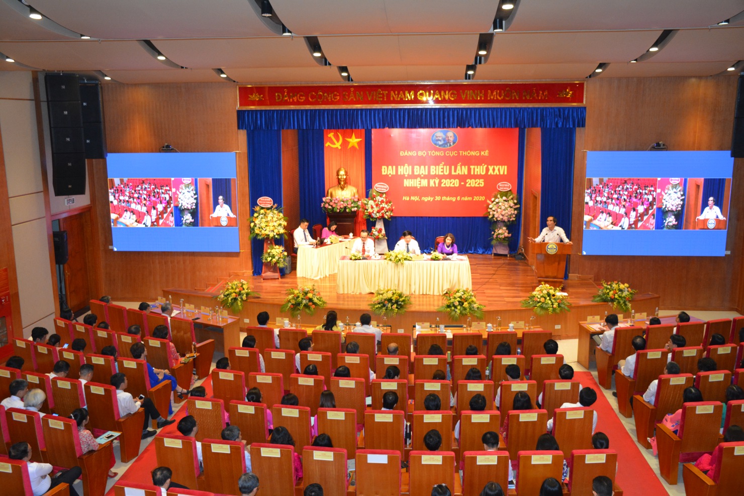 Tại Nghị quyết Đại hội Đảng nhiệm kỳ 2020-2025, Đảng ủy Cục Thống kê xác định xây dựng Đảng về chính trị là nội dung quan trọng hàng đầu.