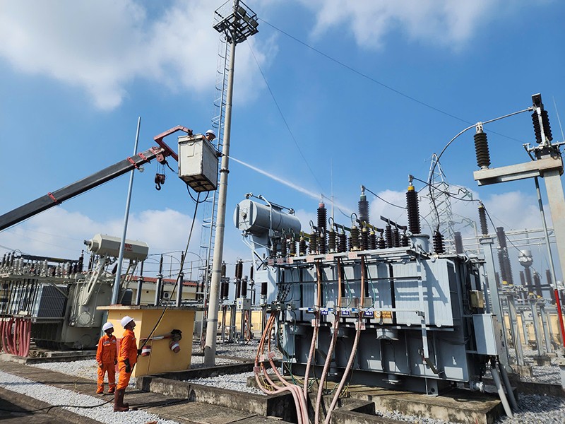 Công suất tiêu thụ điện tại 27 tỉnh vượt đỉnh năm 2024